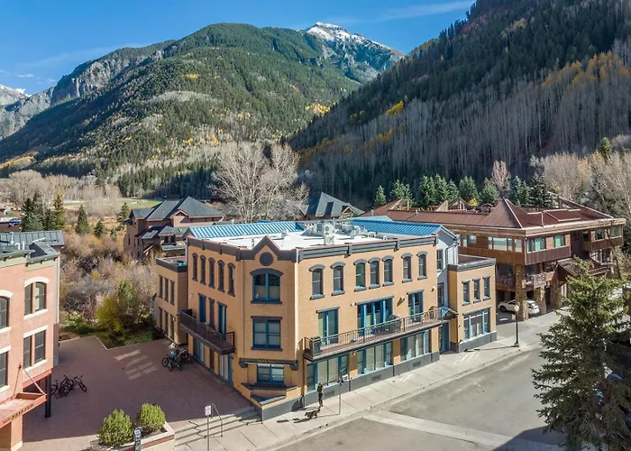 Most Luxurious1Br In Town And Steps To The Gondola